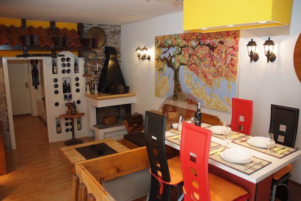 Guesthouse 7Even Mostar Exterior foto